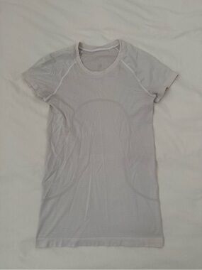 white lululemon swiftly tech
